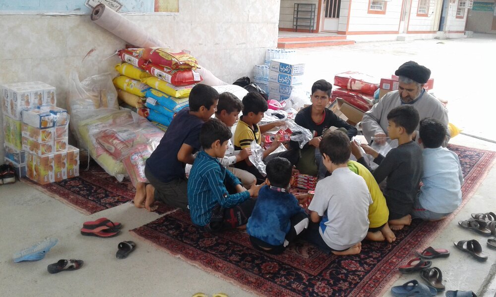 تلاش بيوقفه يكصد امام محله دركارون براي گره گشایی از مشکلات مردم/ براي تبيين دستاوردهای انقلاب، امامان محلات ۹۳ حسینیه و ۵۱ مسجد كارون پا به ميدان گذاشتهاند تلاش بيوقفه يكصد امام محله دركارون براي گره گشایی از مشکلات مردم/ براي تبيين دستاوردهای انقلاب، امامان محلات ۹۳ حسینیه و ۵۱ مسجد كارون پا به ميدان گذاشتهاند