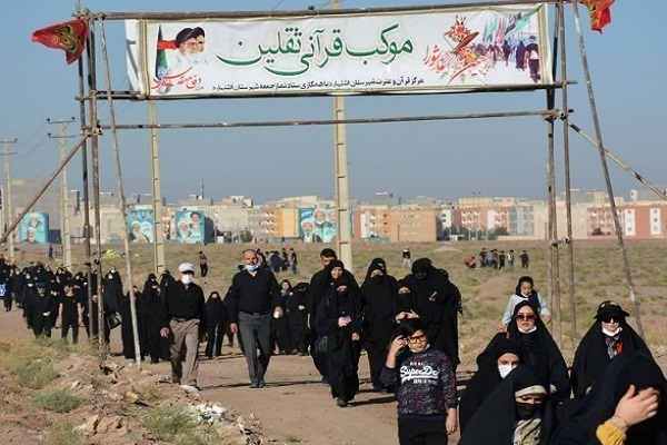 برپایی موکب حافظان قرآن در مسیر پیاده‌روی اربعین شهر اشتهارد