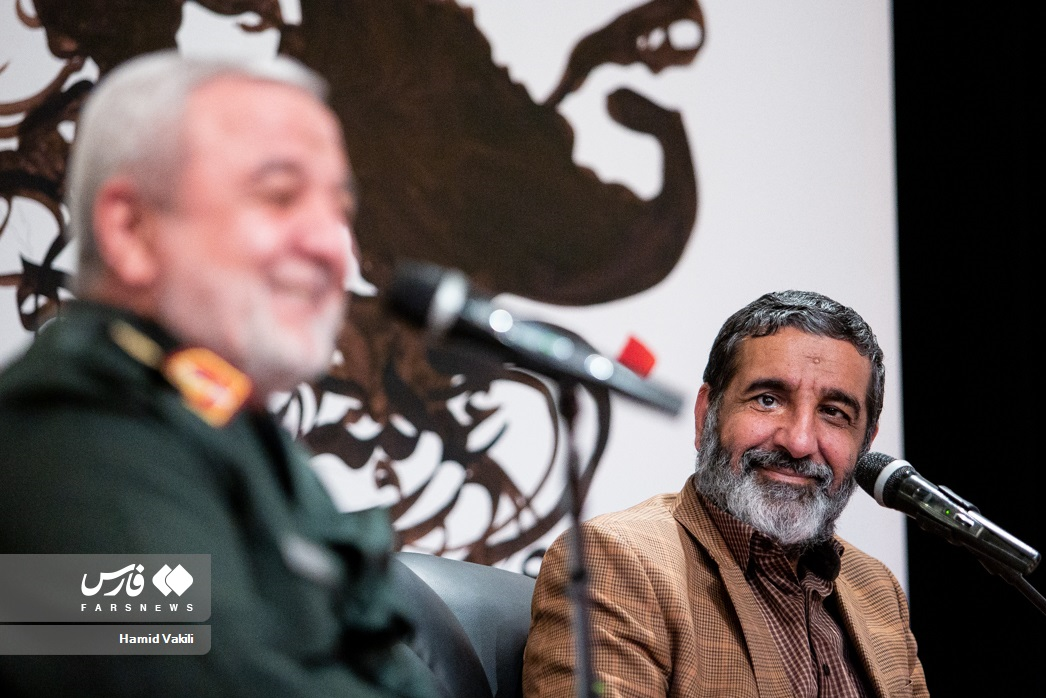 رونمایی از کتاب خاطرات مهدی سلحشور در دفاع مقدس/ از ۸۰ شهید در «باغ حاج علی» یاد کردم