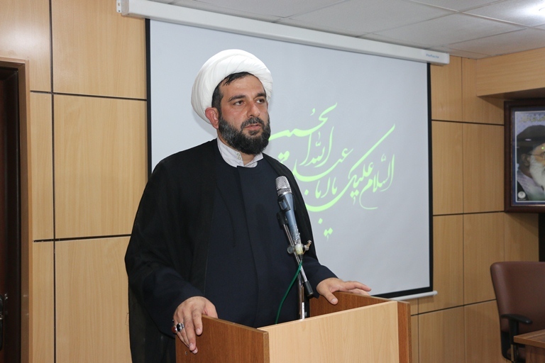 مهمترین مسئله خانواده جایگاهی است که باید در مدارس برای زن تعریف شود مهمترین مسئله خانواده جایگاهی است که باید در مدارس برای زن تعریف شود