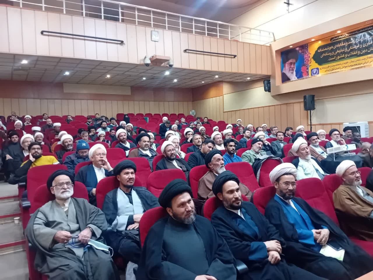 نخستین همایش مبلغین اتباع و مهاجرین در قم برگزار شد