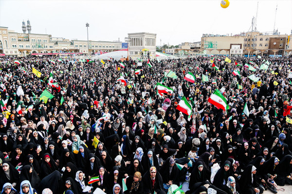 عطر کرامت در جشن عصمت