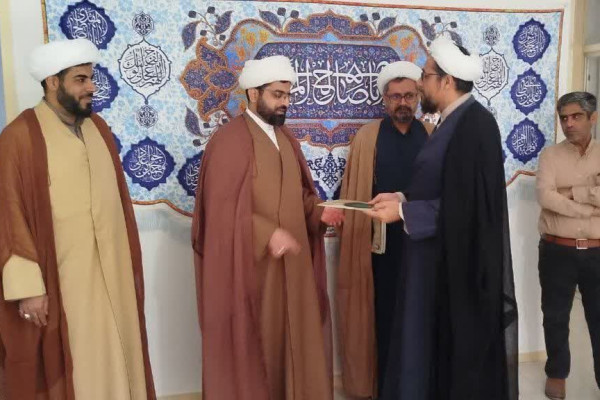 تجلیل از کارکنان تبلیغات اسلامی گناوه