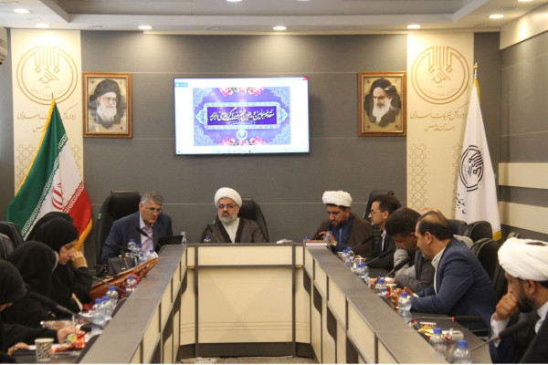 تفاهم‌نامه توانمندسازی فرهنگیان در نشست مدیران مدارس صدرا استان فارس امضا شد