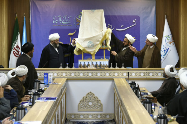 مجموعه ۲۰ جلدی جامعه پردازی ولایی مسجد محور رونمایی شد