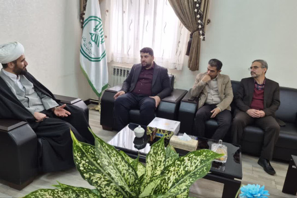 حوزه هنری می‌تواند روایت اول در استان را به دست گیرد