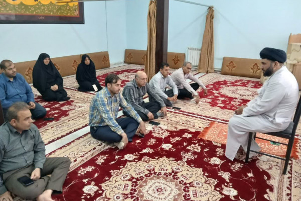 برگزاری کلاس های تفسیر سوره نصر در ادارات ایوان