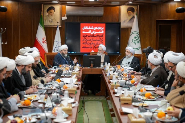 پیام اخیر رهبر انقلاب در خصوص حوزه علمیه، با روشن‌بینی نقشه راه آینده تبلیغ دینی را مشخص می‌کند