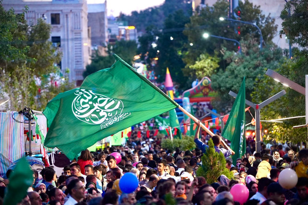 阿赫迈德教民在萨南达季的盛大聚会