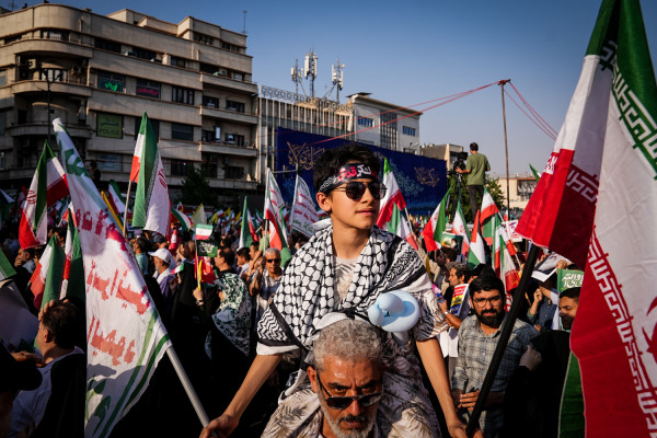 Kilometer-long Ghadir March