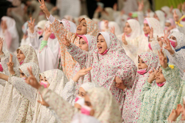 "Feast of the Angels" with the Presence of the Supreme Leader