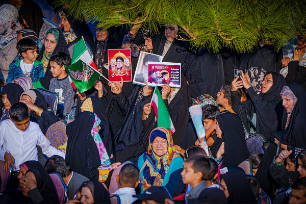 Celebración de Mahfel en el mausoleo de Hafez en Shiraz