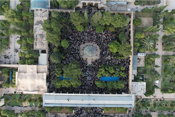 Celebración de Mahfel en el mausoleo de Hafez en Shiraz
