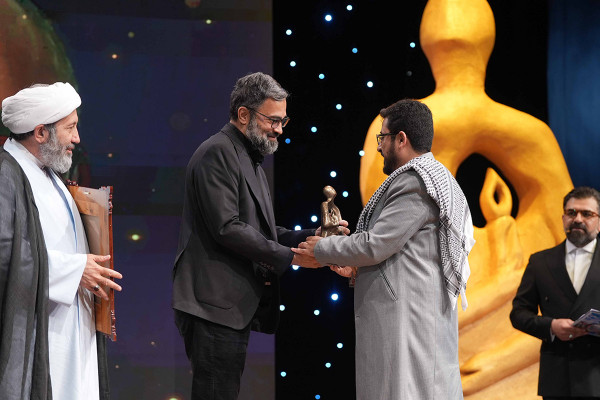 كارن همايونفر يُختار شخصية العام الفنية