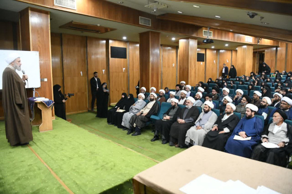 نشست مدیران و شورای راهبردی بانوان سازمان تبلیغات اسلامی در شیراز