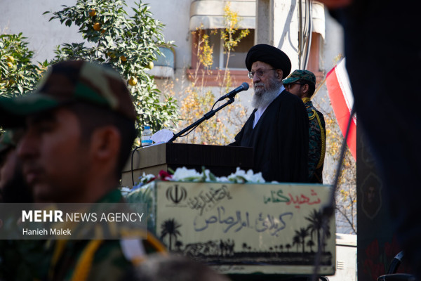 «بازگشت بی‌صدا، بدرقه‌ای پرشکوه؛ شهید گمنام کربلای4 در آغوش مردم آهنگرمحله آرام گرفت»