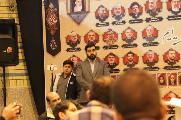 محفلی متفاوت