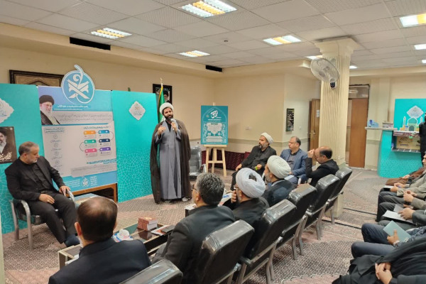 بازدید استاندار خراسان جنوبی و جمعی از مدیران کل ادارات از نمایشگاه قرآنی زندگی با آیه‌ها