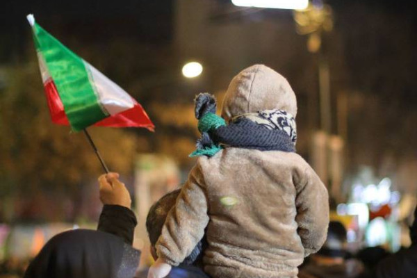 بچه های ما خونخواه رهبر شهیداند