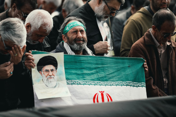 ▪️بکشید مارا ملت ما بیدار تر میشود...