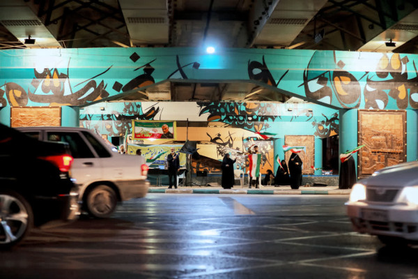 شیفت شب میدان خیابان با مردم است.