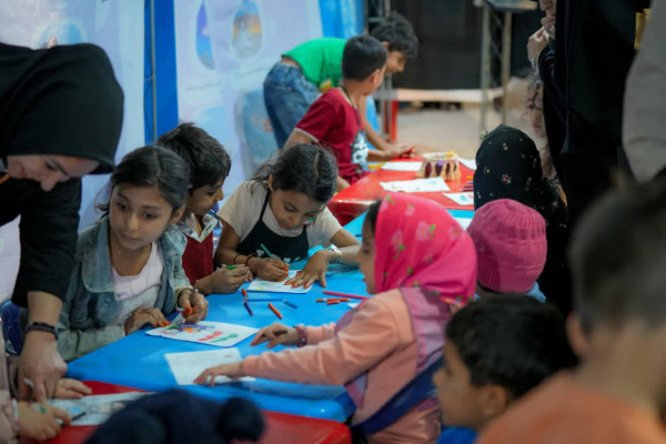 شیفت شب میدان خیابان با مردم است.