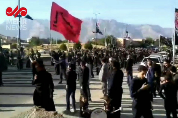 اجتماع عزاداران خانمیرزایی در روز عاشورا