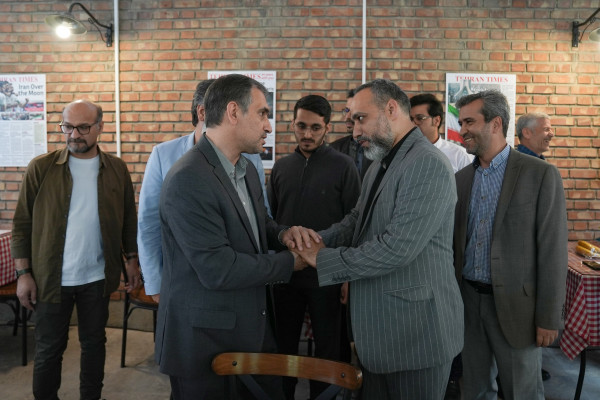 دورهمی صمیمانه اهالی روزنامه تهران تایمز با رئیس سازمان تبلیغات اسلامی