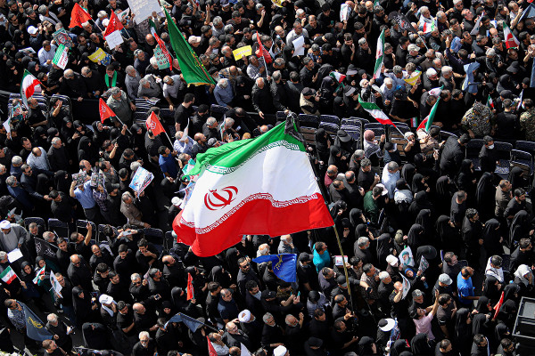 تشییع پیکر ۶۰ شهید اقتدار در تهران