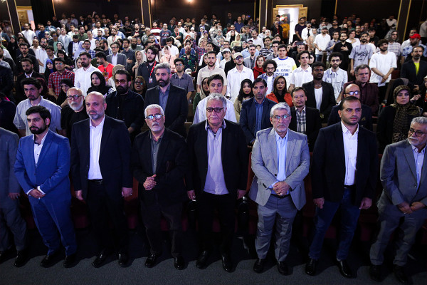 اختتامیه چهاردهمین جشنواره بین‎‌المللی فیلم ۱۰۰