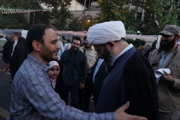 حضور رئیس سازمان تبلیغات اسلامی در راهپیمایی ده کیلومتری غدیر