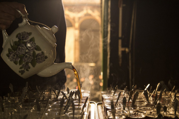 چای‌ریزی با طعم ارادت