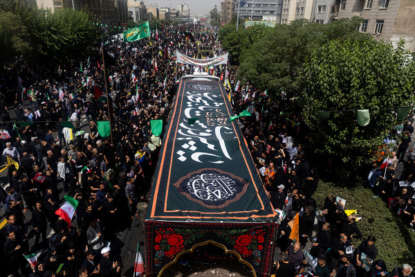 تشییع پیکر ۶۰ شهید اقتدار در تهران