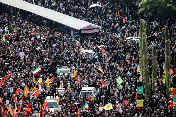 تشییع پیکر ۶۰ شهید اقتدار در تهران