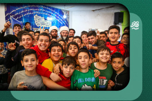 伊蒂卡夫：伊朗青少年对伊斯兰教深厚信仰的标志