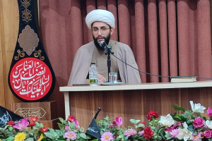 نظام جمهوری اسلامی ایران بر مبنای اسلام ناب است